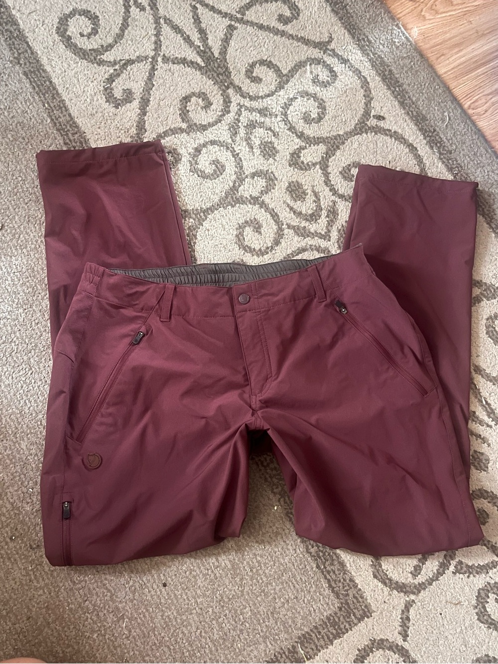 Fjall raven size 14 Men's Maroon Outdoor Softshell Pants
